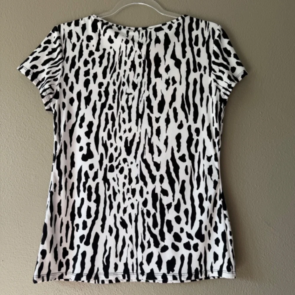 Carmen Marco Valvo Zebra Print‎ Short Sleeve Stretch Black White Top Size M - Picture 2 of 7